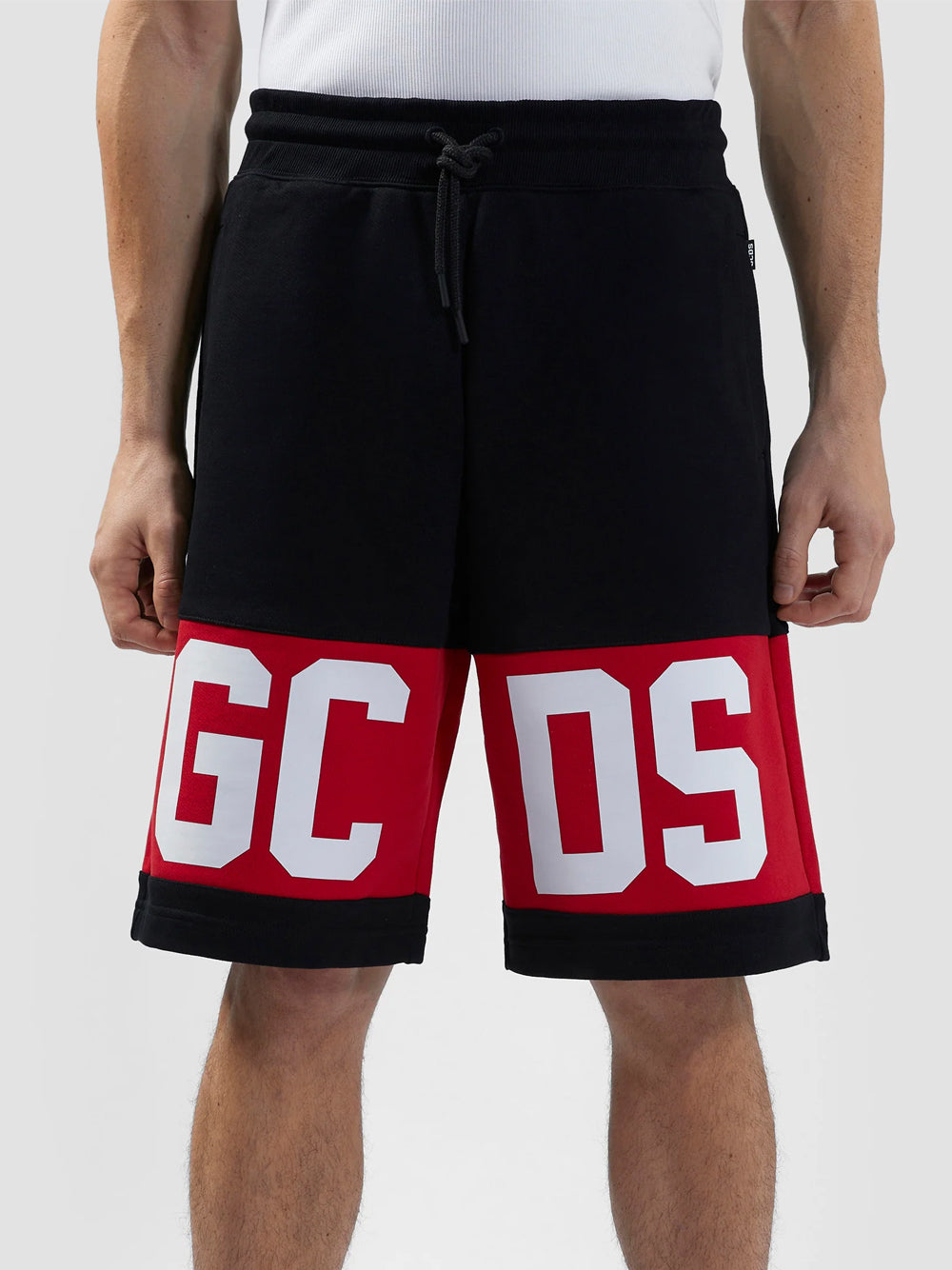 GCDS SWEATSHORTS B1XM3100JD1 99